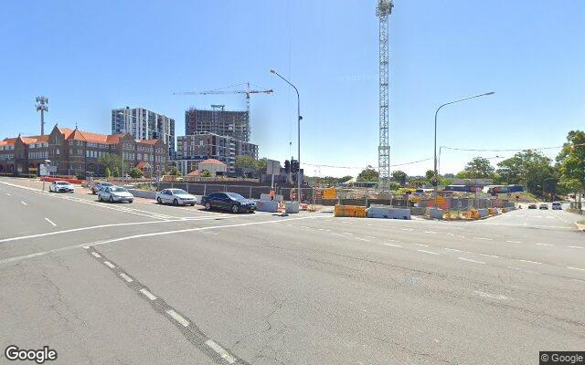 Westmead - Safe Covered Garage close to Train Station