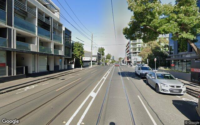 Covered parking space High Street / Prahan