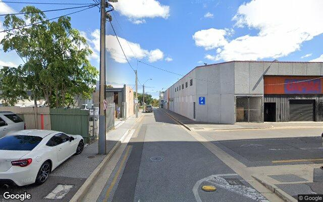 Unreserved Parking on Hindley St