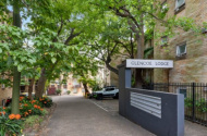 Off-Street Parking - Minutes from Oxford St & Five Ways