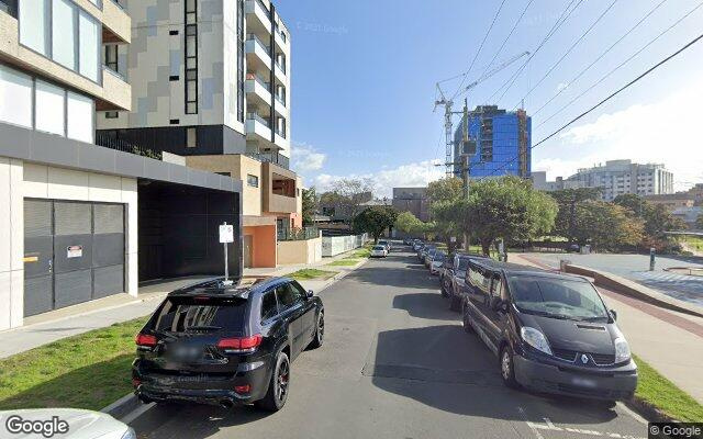 Parking Space in Irving Ave (5Min Walk to Box Hill Station)
