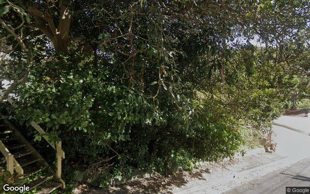 Awesome Parking Space in Manly. 5 min walk to the beach and 3 min walk to public transport.