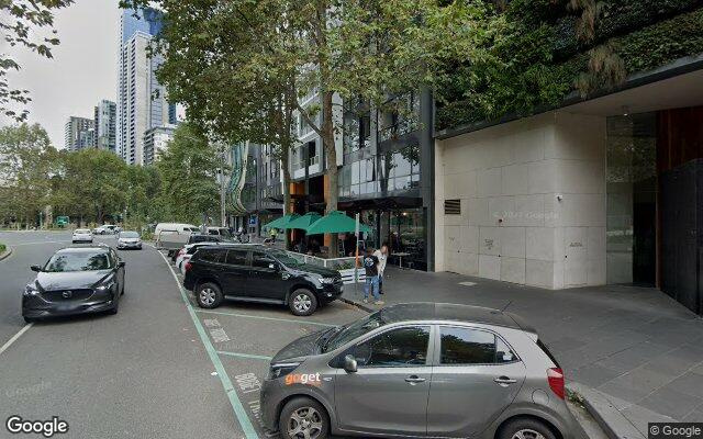 Prime Parking Paradise in Southbank