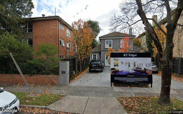 Covered Parking near Toorak Rd and Chapel Street (Como Park)