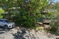 Safe spot across the road from Brisbane Boys College perfect for staff or students. Walking distance