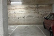 Great parking in CBD and very close to the Wynyard station. Same building as Sydney Skye Suiteshotel