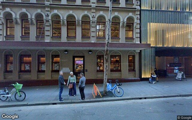 Great parking in CBD and very close to the Wynyard station. Same building as Sydney Skye Suiteshotel