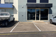 Easy & quick access from Kilroe Street.  Walk to Coronation Drive or Park Road.