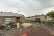 Parking Near Bus Stop & Close By Amenities In Tarneit