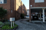 Convenient Carlton North location