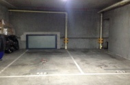 Melbourne - Secure Parking within CBD