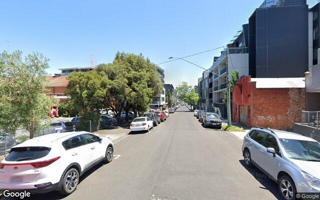 Covered parking  walking distance to Glenferrie Rd, Hawthorn