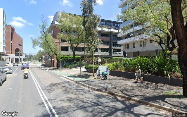 5min walk to Green Square station