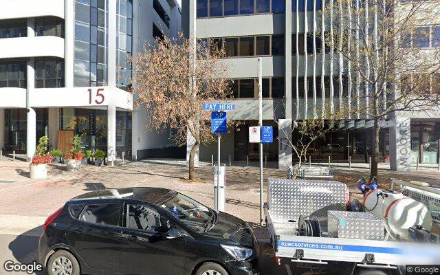 Secured Parking in City (16 Moore St)