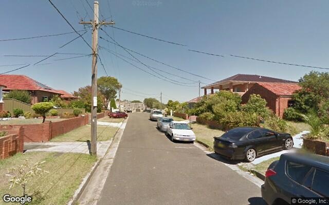 Driveway in Kingsgrove near Station & Shops