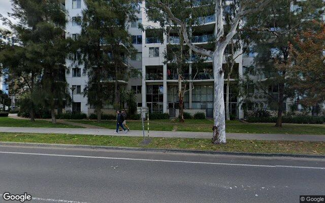 Long term parking space in The Avenue building, very close to Civic and ANU