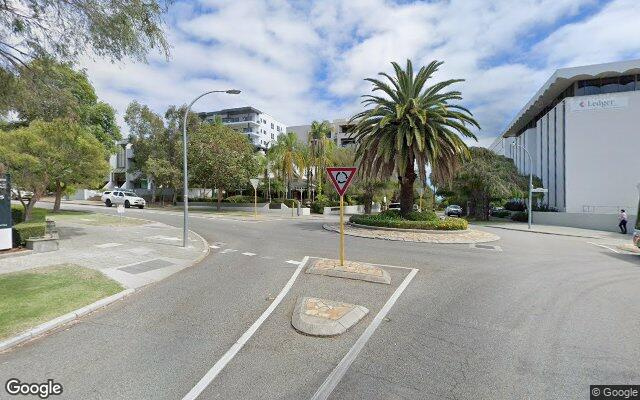 Double Car / Truck Bay in West Perth