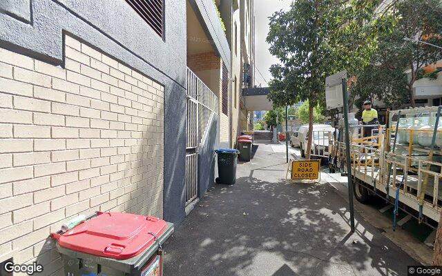 Indoor Parking Space walking distance from CBD and Hyde Park