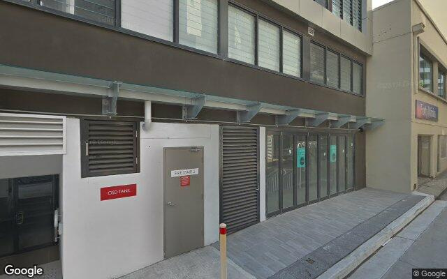 Great parking right next to Crows Nest Metro and 5 min walk to St. Leonards train station