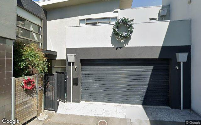 Clifton Hill - Secure Undercover Parking Near Primary School & Train Station