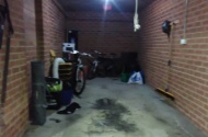 Great small lock up garage with key
