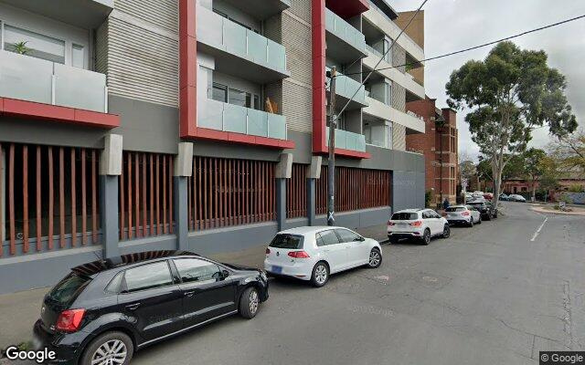 Windsor - Secure STACKER Parking next to Windsor Train Station/Chapel Street/64 or 5 Tram to CBD