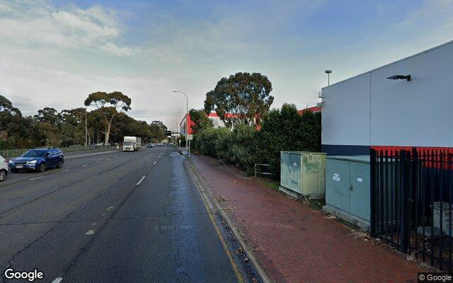 Unreserved Parking on Port Road