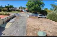 Front Lawn Parking 16min to Perth Airport -with security cam