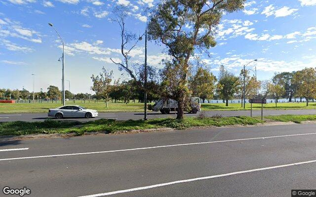 Great parking space near St Kilda road