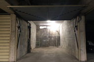 Secure lock up garage in Cremorne
