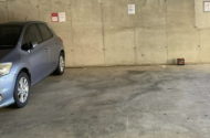 East Perth - Great Indoor Parking close to Yellow Cat to City
