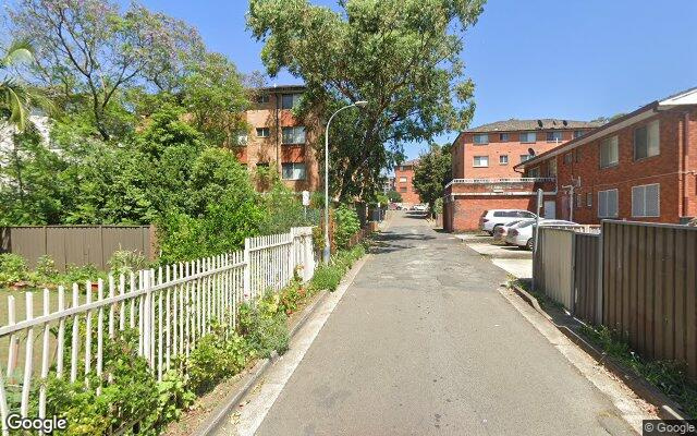 Warwick Farm - Safe Open Parking Space close to Train Station