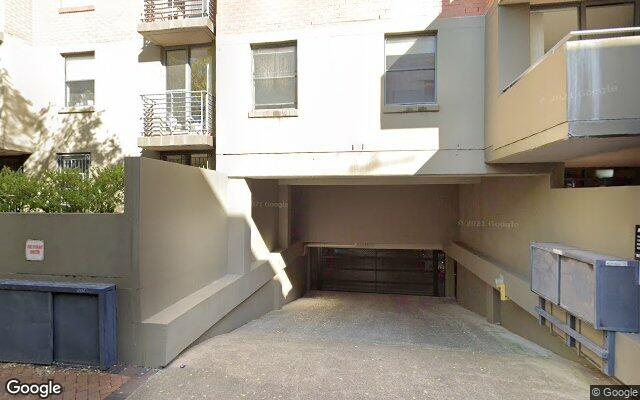Indoor spot, 4 minutes walk from Redfern Station