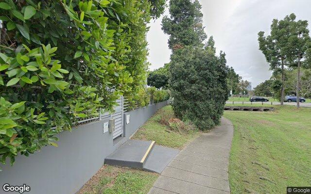 Great secure undercover parking space located in Bulimba, Qld