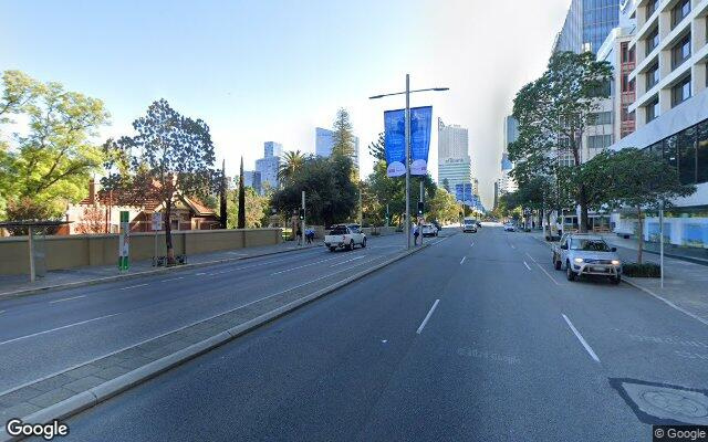 Secure parking space in St Georges Tce