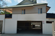 HERSTON.LOCKED COVER REMOTE KEYCONTROL BIG CARS COMPOUND GARAGE FOR RENT.