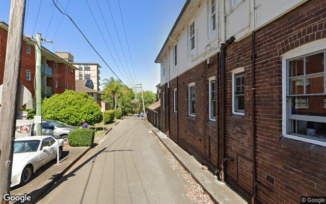 Wollstonecraft - Covered Car Parking close to Train Station