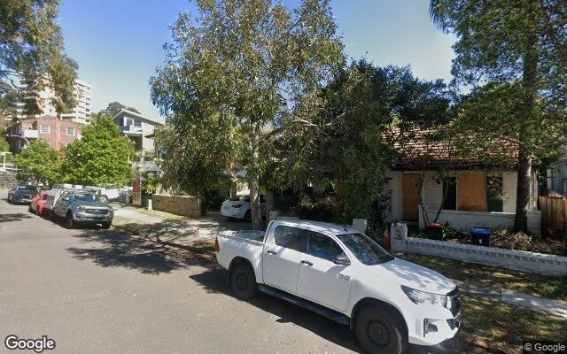 Covered parking space minutes from Bondi beach!