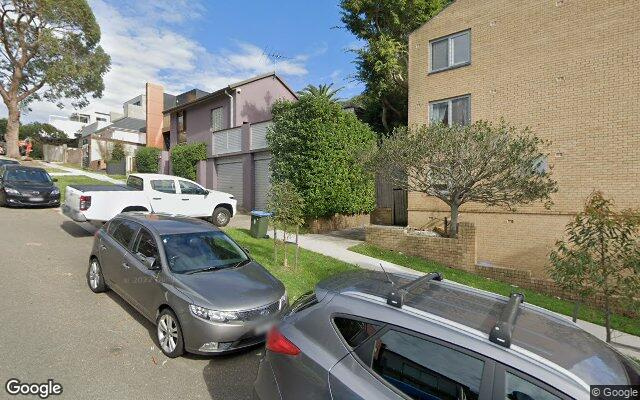 Covered parking space minutes from Bondi beach!