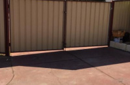 Close to Wellard train station and bus stop only 5-6min walk