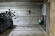 Great space parking close to CBD in a quiet suburb