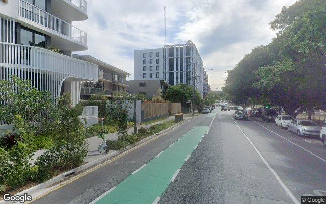 Good parking near by toowong village and ferri, bus, train station