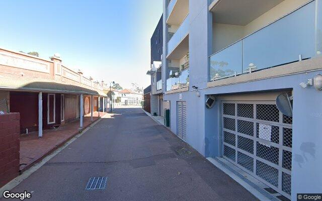 Underground car parking, located 5 mins away from Midland Train station and the Shopping Centre