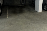 Great safe parking Spring Hill - close to CBD.