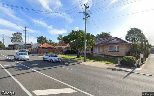 Bedford - Great Carport Parking Near Bus Stop