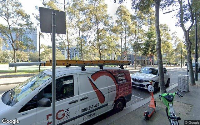 Docklands parking available - Waterview Walk