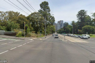East Melbourne - stones throw from CBD & MCG! Next to free tram zone.