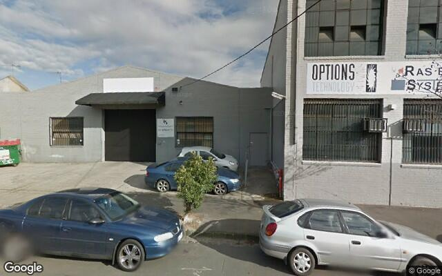 Tiny space with direct access to CBD
