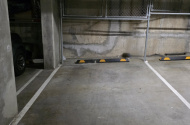 Secure Undercover Parking near Chapel St- walk to trains or trams