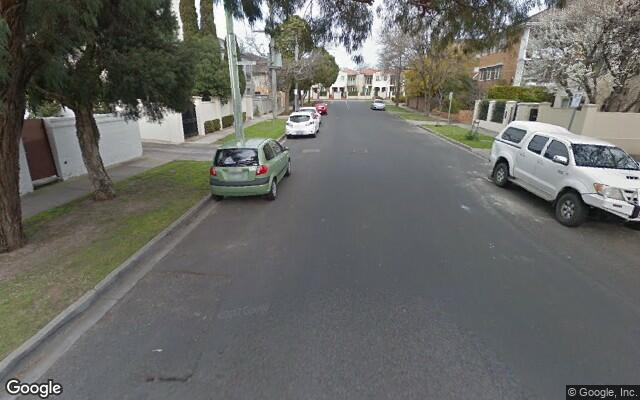 Safe park (small car) 500m to Armadale Station